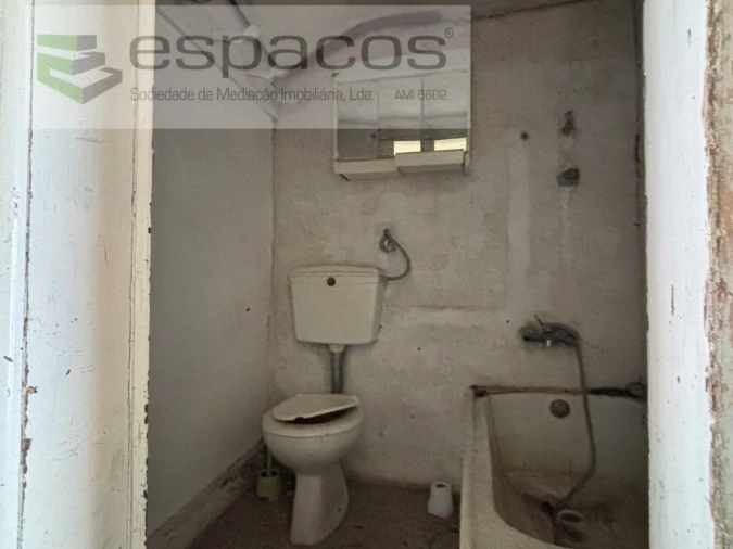 Moradia T2 para Venda em Benquerenças Foto 14