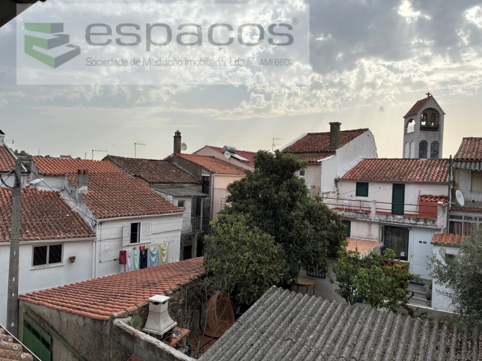 Moradia T3 para Venda em Telhado Foto 36