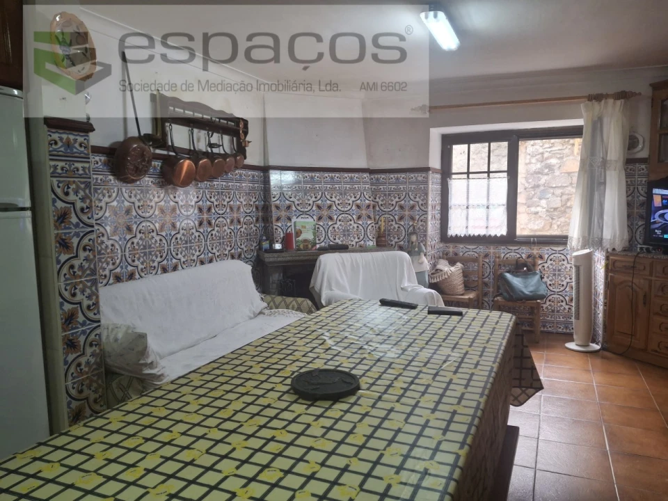 Moradia T3 para Venda em Telhado Foto 8