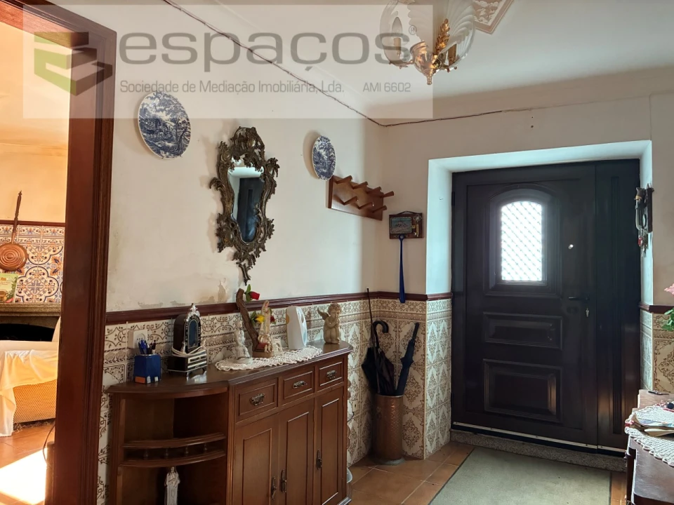 Moradia T3 para Venda em Telhado Foto 4