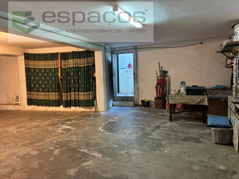 Moradia T3 para Venda em Telhado Foto 40