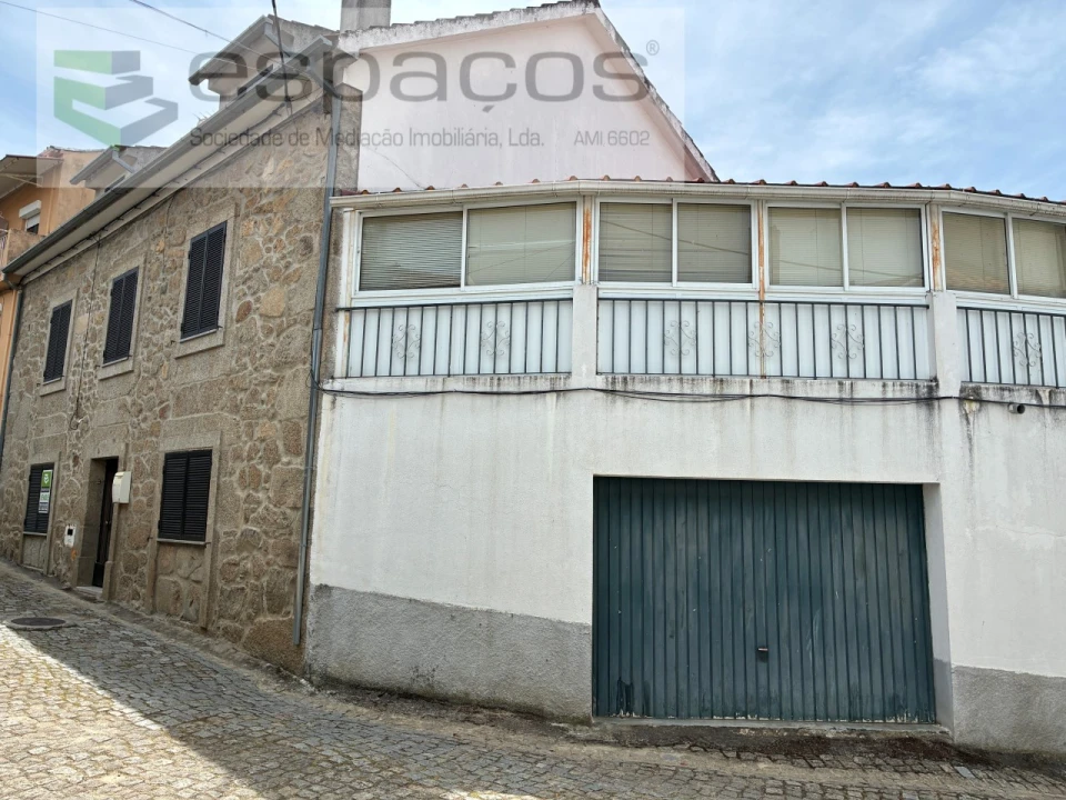 Moradia T3 para Venda em Telhado Foto 1