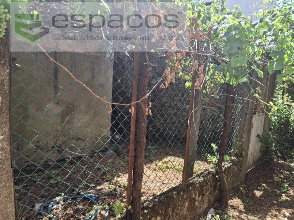 Moradia T2 para Venda em Lavacolhos Foto 18