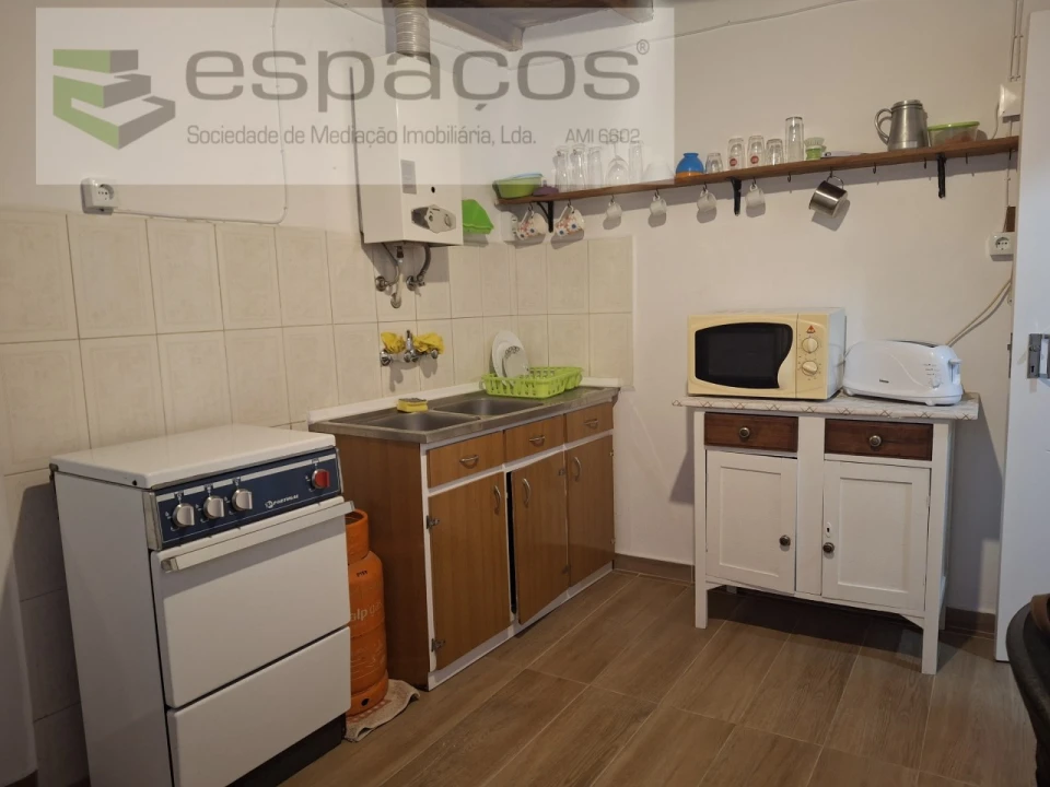 Moradia T2 para Venda em Telhado Foto 5