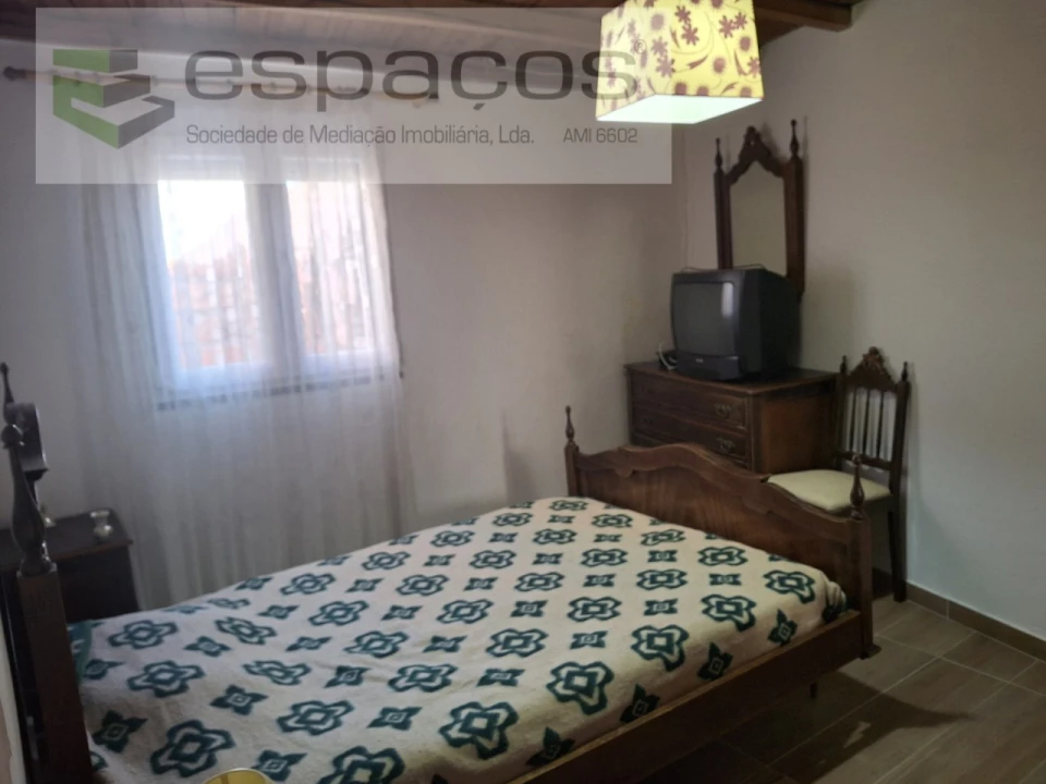 Moradia T2 para Venda em Telhado Foto 1