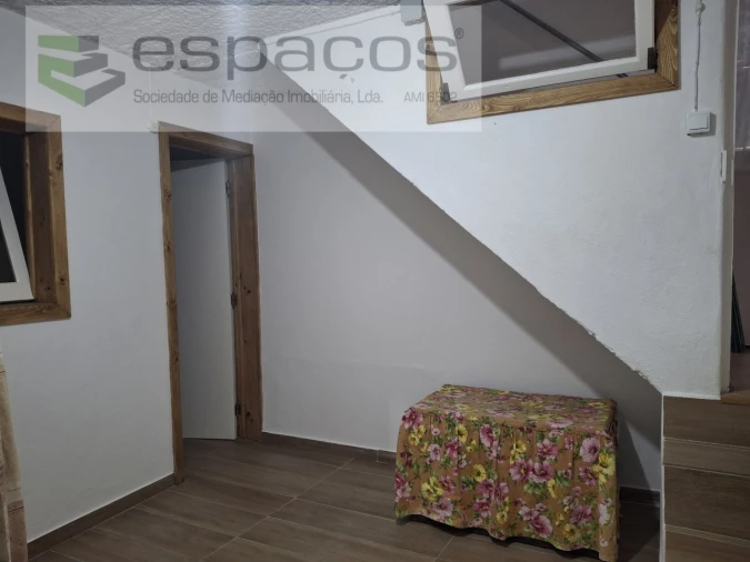 Moradia T2 para Venda em Telhado Foto 11