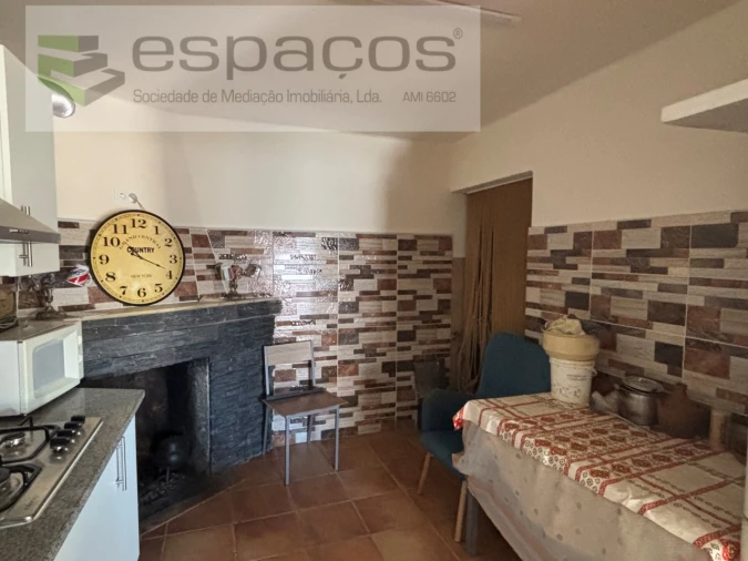 Moradia T3 para Venda em Escalos de Baixo e Mata Foto 4