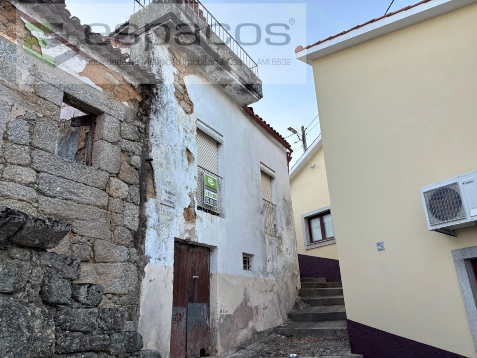 Moradia T5 para Venda em Vale de Prazeres e Mata da Rainha Foto 1