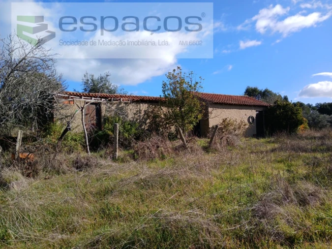 Quinta T1 para Venda em Freixial e Juncal do Campo Foto 2