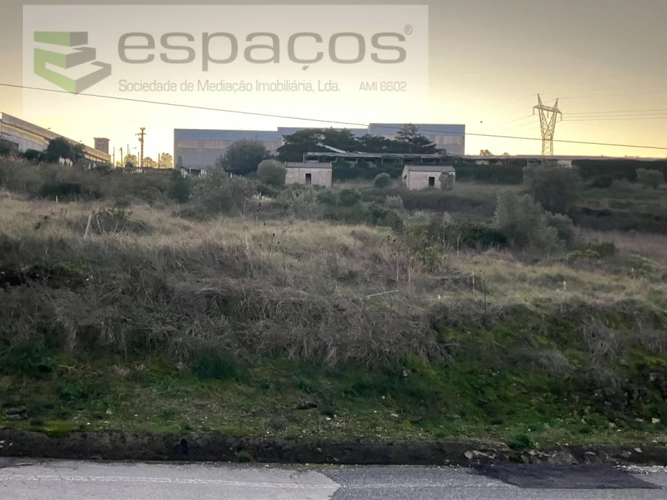 Terreno Comércio / Armazém para Venda em Venda do Pinheiro e Santo Estêvão das Galés Foto 14