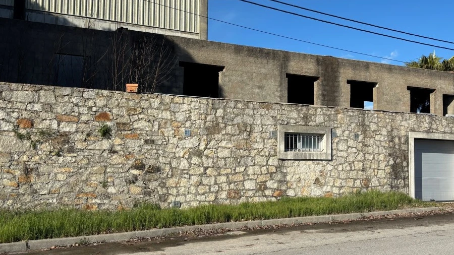 Armazém para Venda em Alcains
