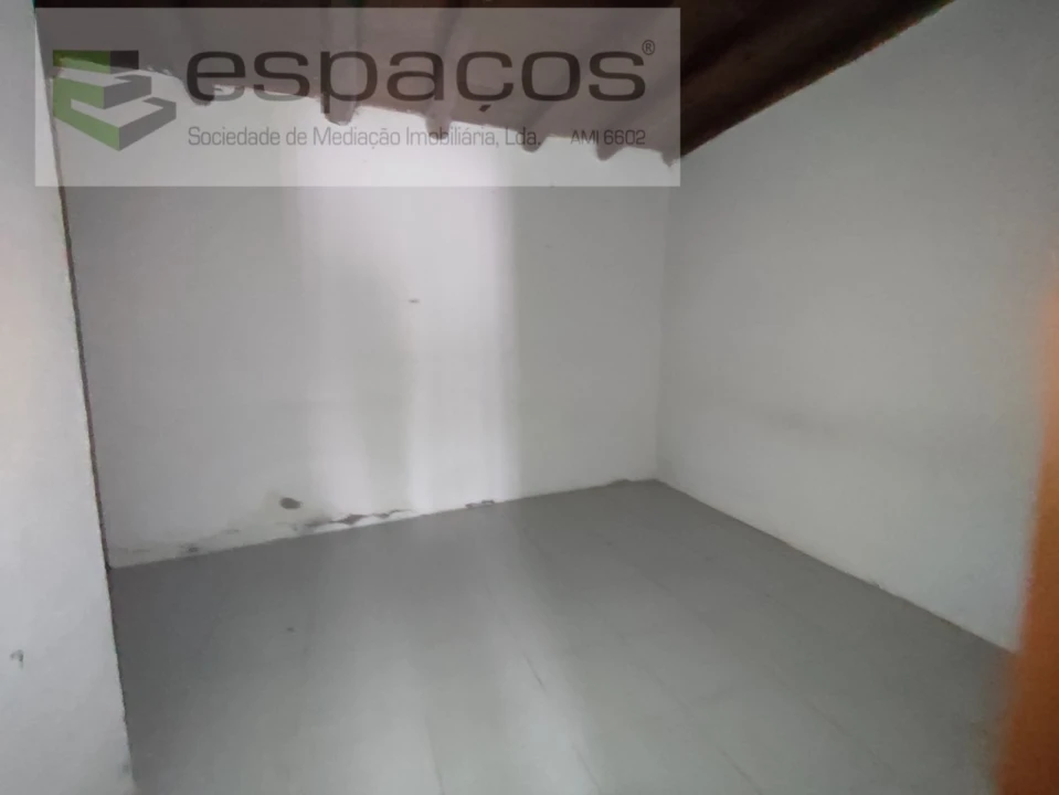 Moradia T2 para Venda em Ladoeiro Foto 7