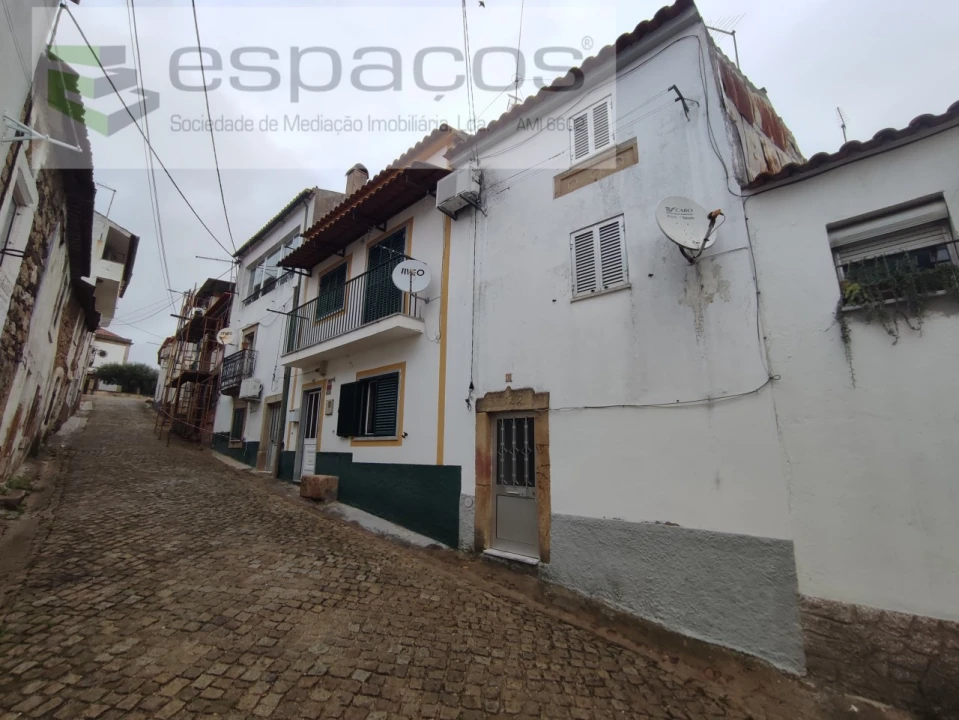 Moradia T2 para Venda em Ladoeiro Foto 1
