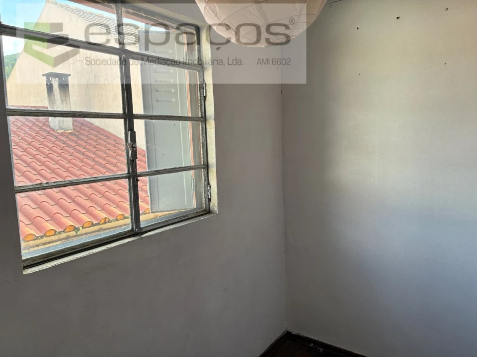Moradia T3 para Venda em Barroca Foto 26