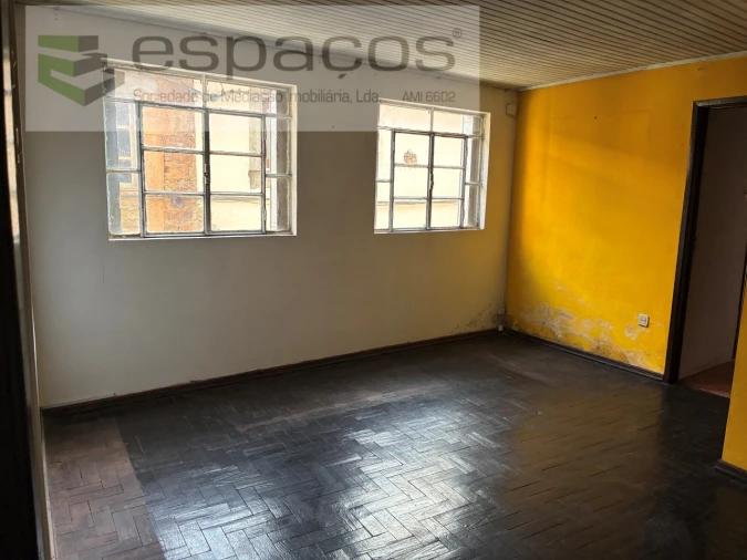 Moradia T3 para Venda em Barroca Foto 4