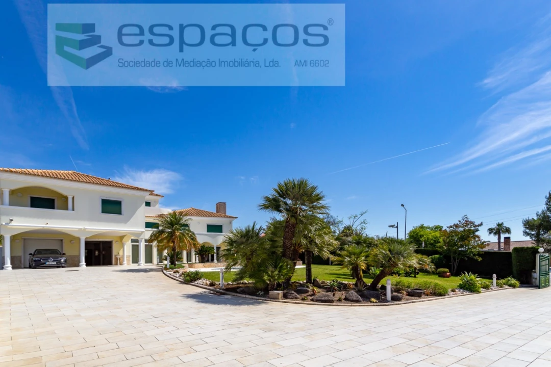 Moradia T4 para Venda em Póvoa de Santa Iria e Forte da Casa Foto 10