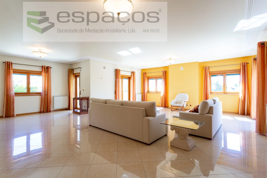 Moradia T4 para Venda em Póvoa de Santa Iria e Forte da Casa Foto 22