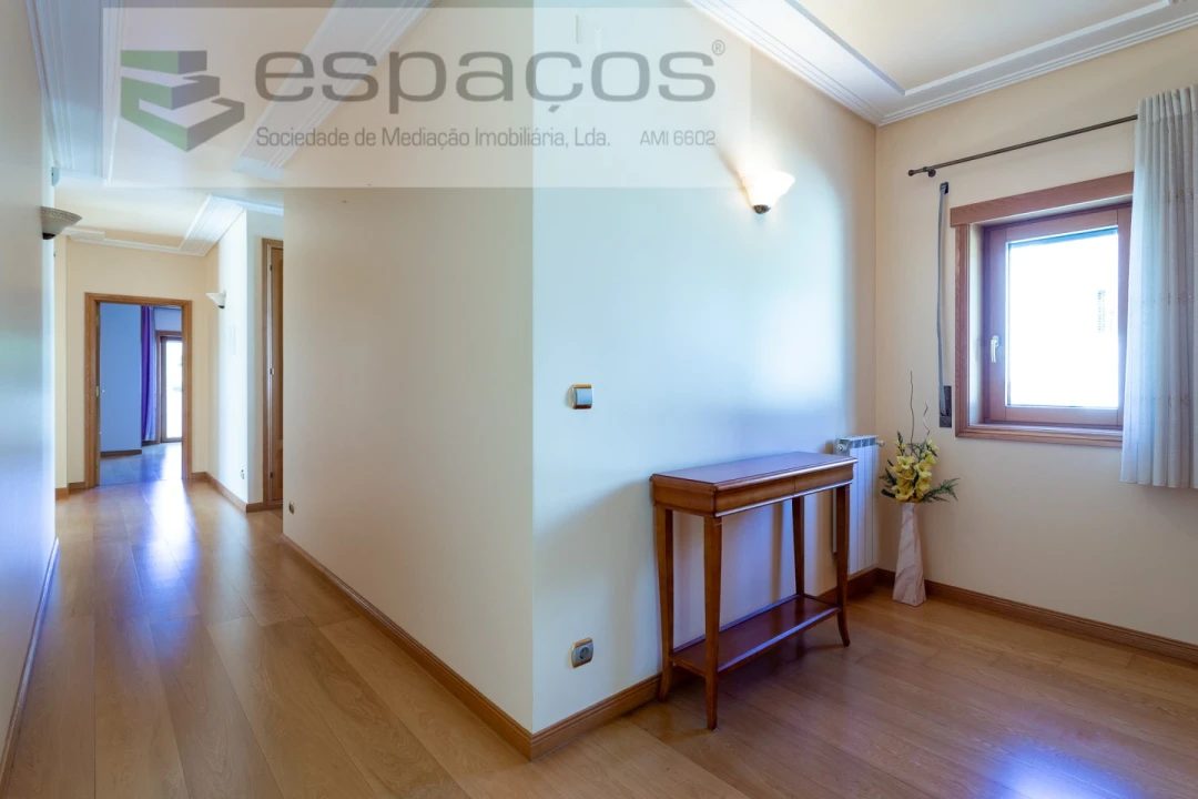 Moradia T4 para Venda em Póvoa de Santa Iria e Forte da Casa Foto 36