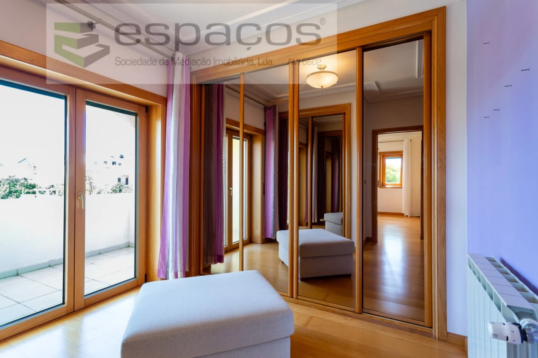 Moradia T4 para Venda em Póvoa de Santa Iria e Forte da Casa Foto 57