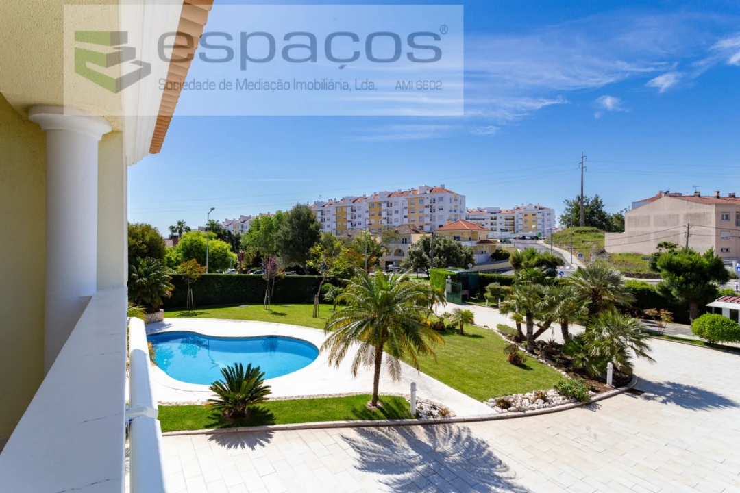 Moradia T4 para Venda em Póvoa de Santa Iria e Forte da Casa Foto 64