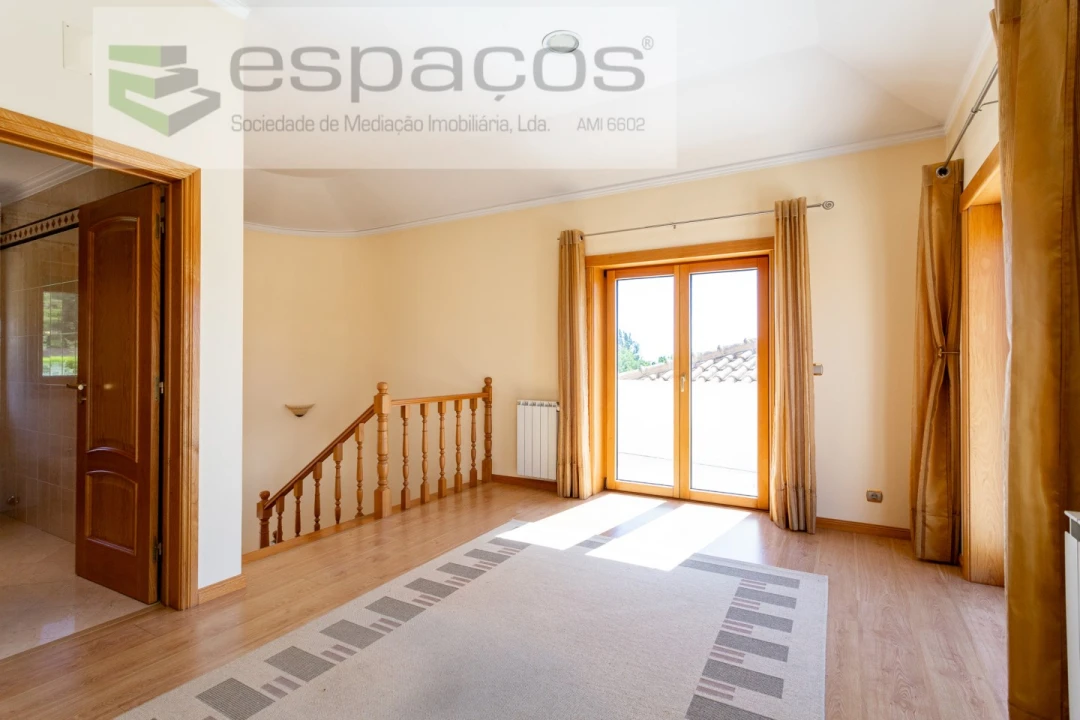 Moradia T4 para Venda em Póvoa de Santa Iria e Forte da Casa Foto 68