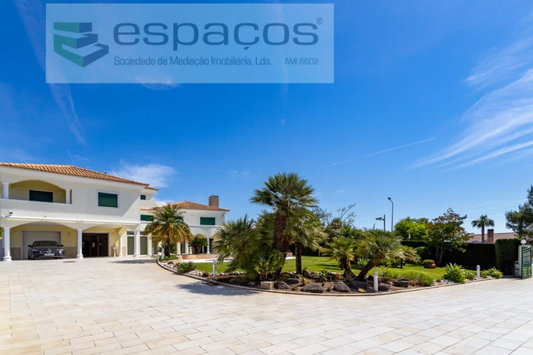 Moradia T4 para Venda em Póvoa de Santa Iria e Forte da Casa Foto 10