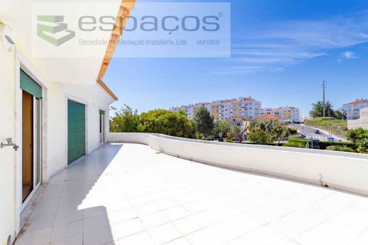 Moradia T4 para Venda em Póvoa de Santa Iria e Forte da Casa Foto 50