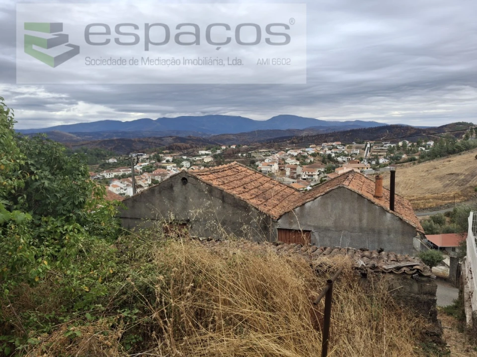 Moradia T2 para Venda em Silvares Foto 15