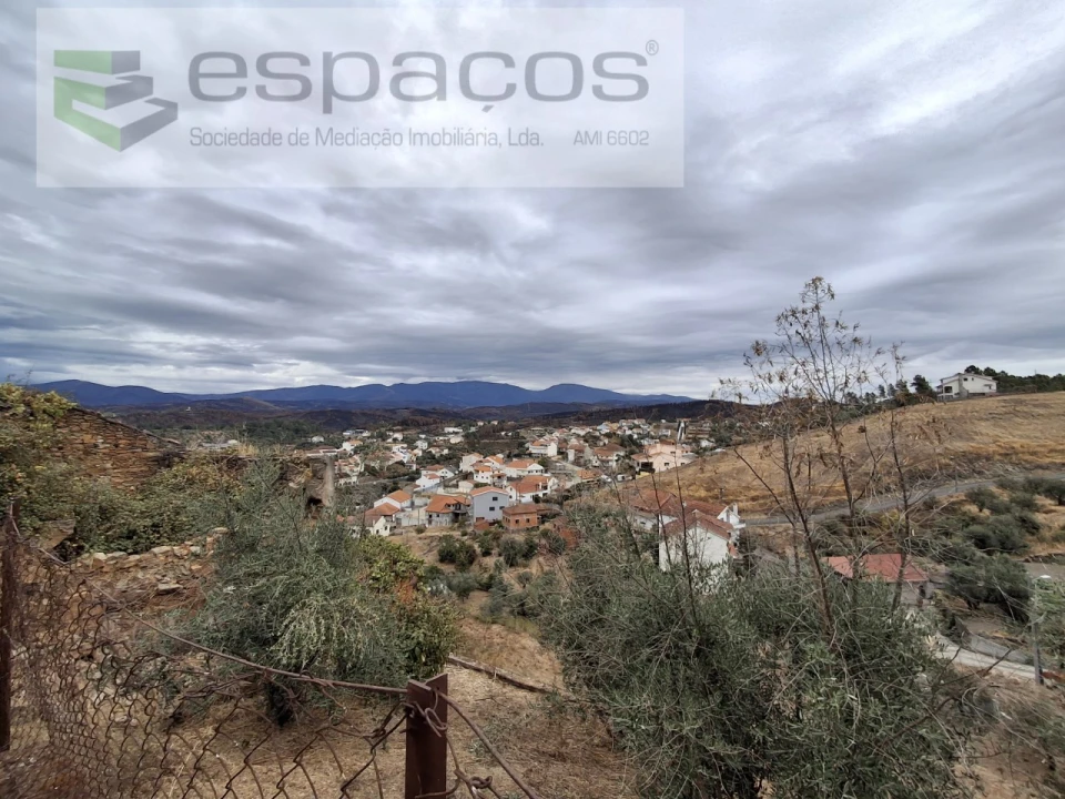 Moradia T2 para Venda em Silvares Foto 16