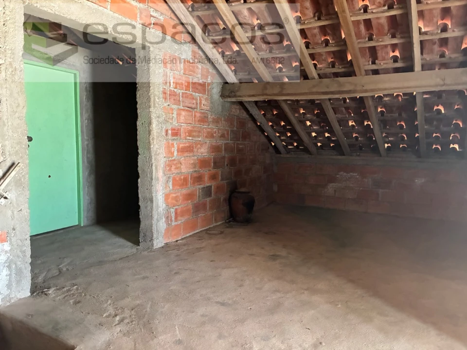 Moradia T3 para Venda em Lavacolhos Foto 26