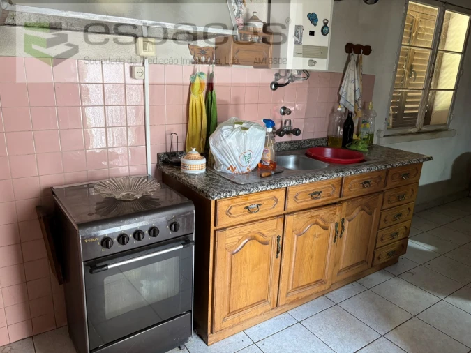 Moradia T3 para Venda em Lavacolhos Foto 5