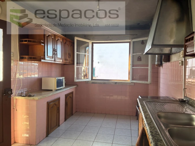 Moradia T3 para Venda em Lavacolhos Foto 5