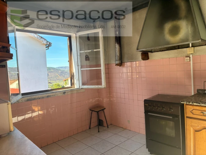 Moradia T3 para Venda em Lavacolhos Foto 6