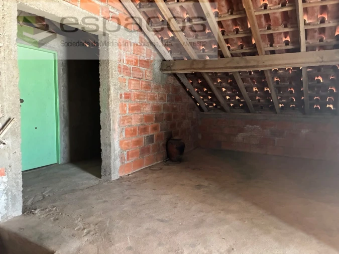 Moradia T3 para Venda em Lavacolhos Foto 26