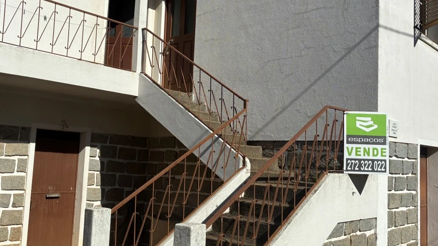 Moradia T3 para Venda em Lavacolhos