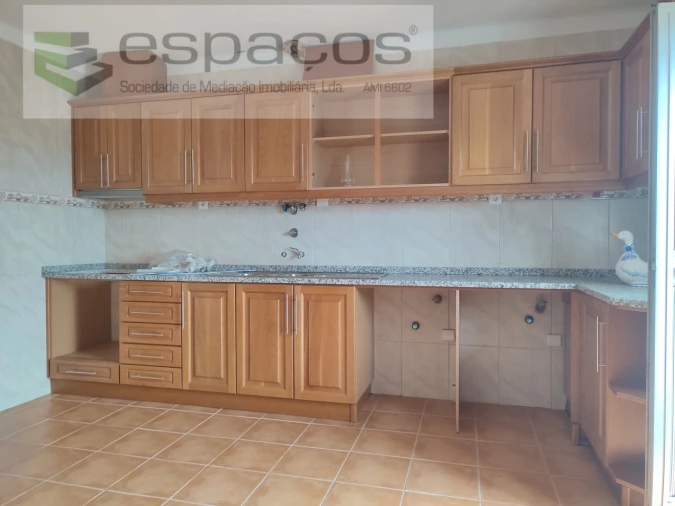 Moradia T3 para Venda em Castelo Branco Foto 3