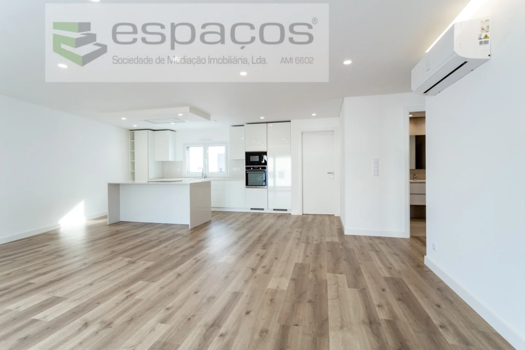 Apartamento T3 para Venda em Santa Iria de Azoia, São João da Talha e Bobadela Foto 4