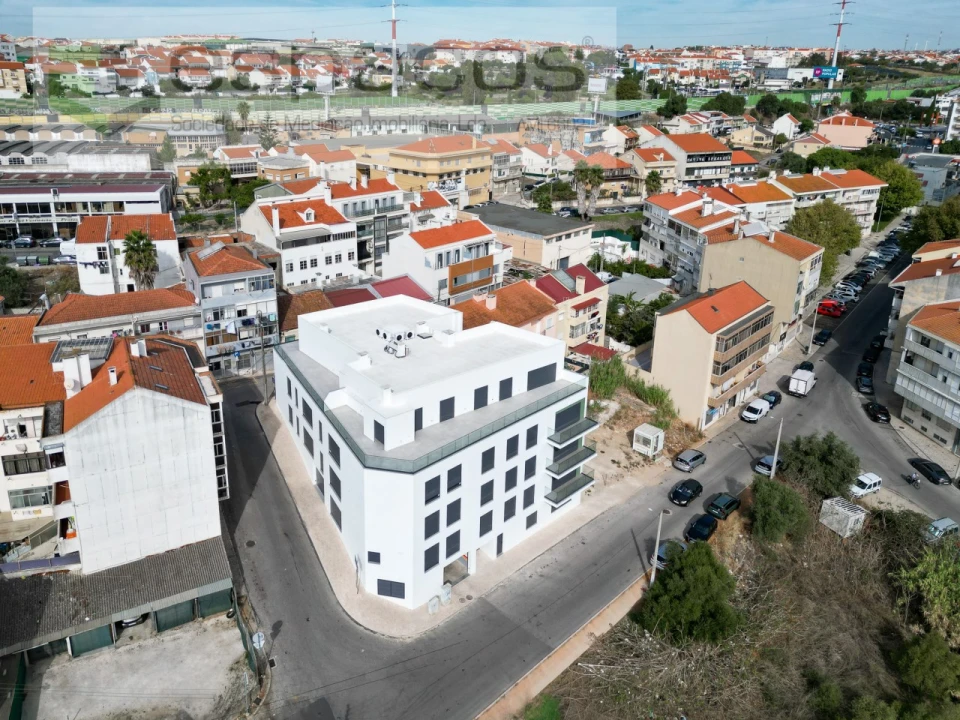 Apartamento T3 para Venda em Santa Iria de Azoia, São João da Talha e Bobadela Foto 43
