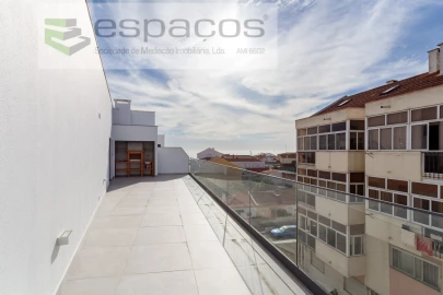 Apartamento T3 para Venda em Santa Iria de Azoia, São João da Talha e Bobadela