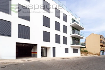 Apartamento T3 para Venda em Santa Iria de Azoia, São João da Talha e Bobadela