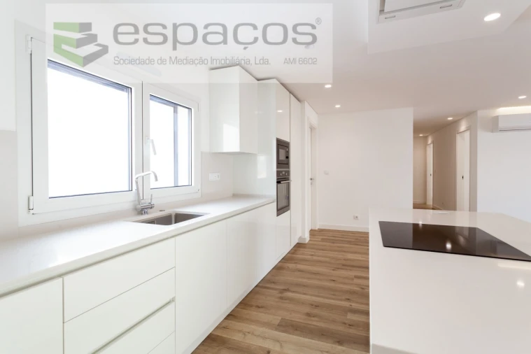 Apartamento T3 para Venda em Santa Iria de Azoia, São João da Talha e Bobadela Foto 10