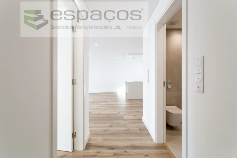 Apartamento T3 para Venda em Santa Iria de Azoia, São João da Talha e Bobadela Foto 15