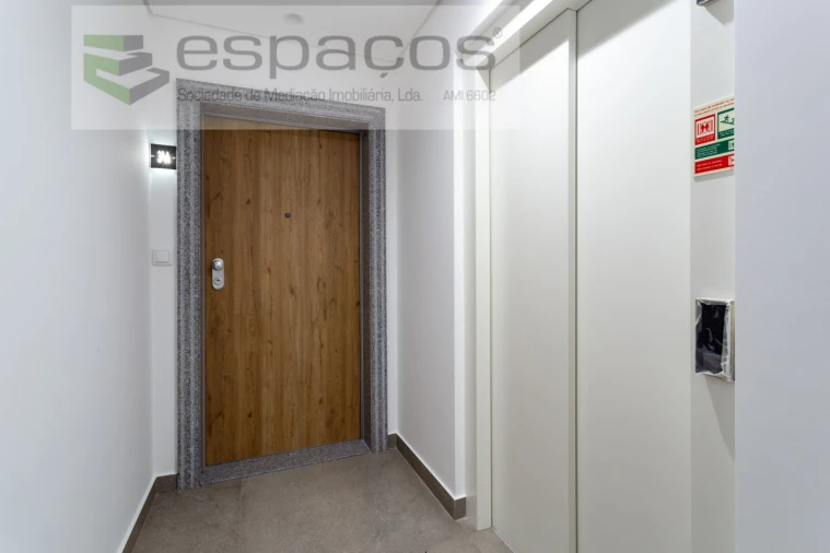 Apartamento T3 para Venda em Santa Iria de Azoia, São João da Talha e Bobadela Foto 33