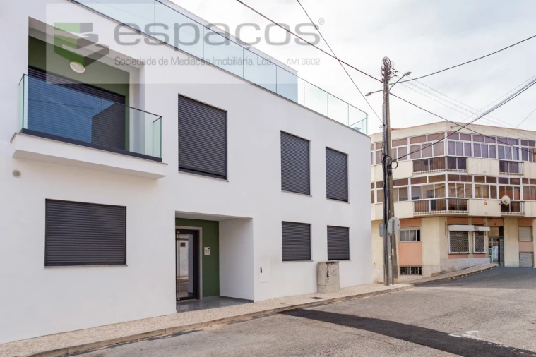 Apartamento T3 para Venda em Santa Iria de Azoia, São João da Talha e Bobadela Foto 36
