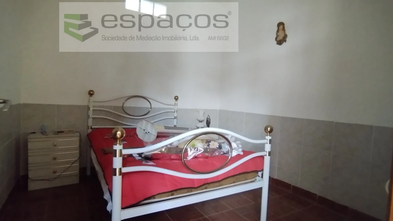 Moradia T4 para Venda em Escalos de Cima e Lousa Foto 8