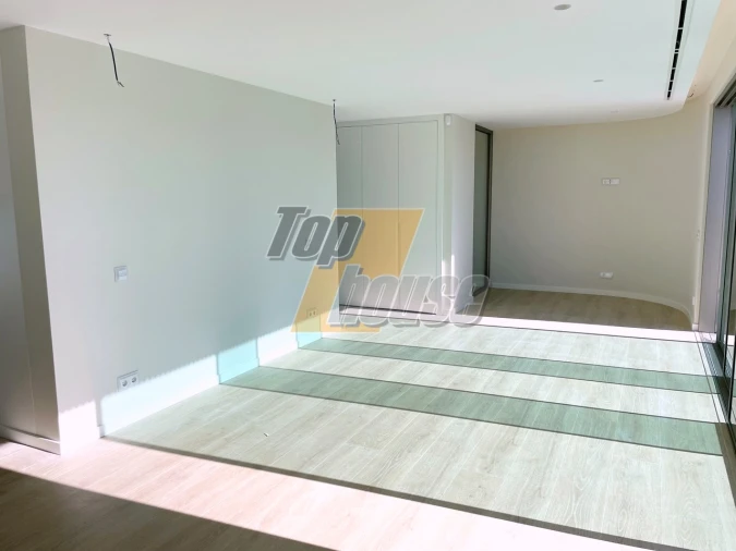 Moradia T5 para Venda em Corroios Foto 18