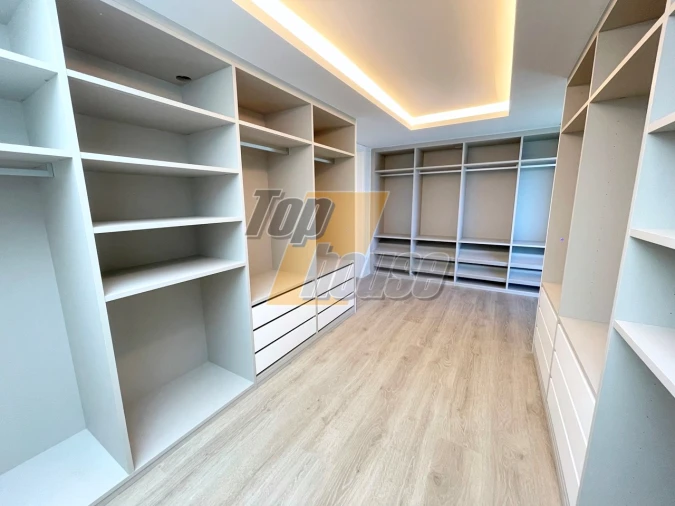 Moradia T5 para Venda em Corroios Foto 46