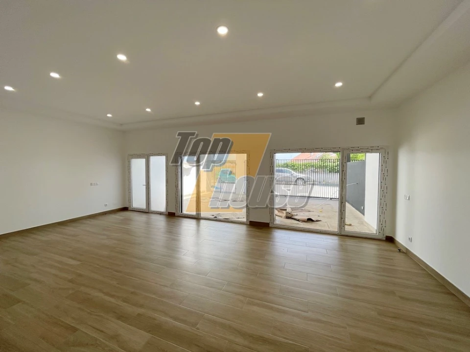 Moradia T4 para Venda em Caparica e Trafaria Foto 33