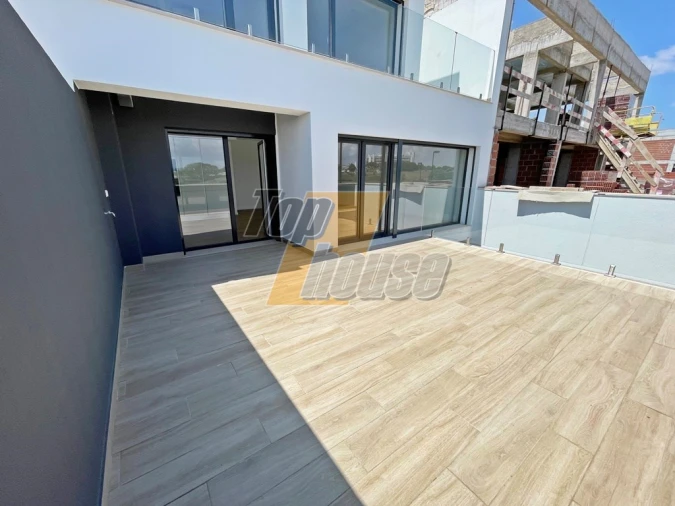 Moradia T4 para Venda em Caparica e Trafaria Foto 9