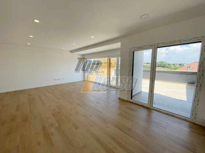 Moradia T4 para Venda em Caparica e Trafaria Foto 4